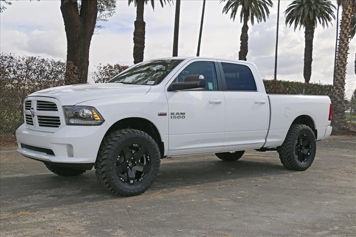 Icon 0.75"-2.5" Suspension System Stage 1 | 09-18 RAM1500 | 19-22 RAM1500 Classic | without Air Suspension